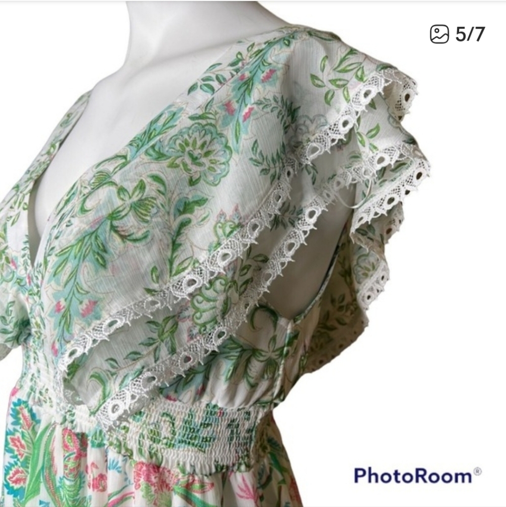 House of Harlow Romantic and Feminine and Gorgeous Pastel Floral Maxi Dress - Picture 11 of 12